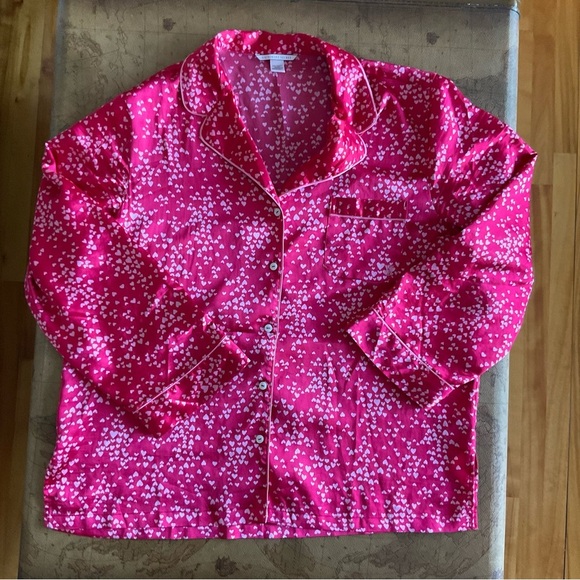 Victoria Secret red with hearts satin pyjamas - Picture 9 of 15